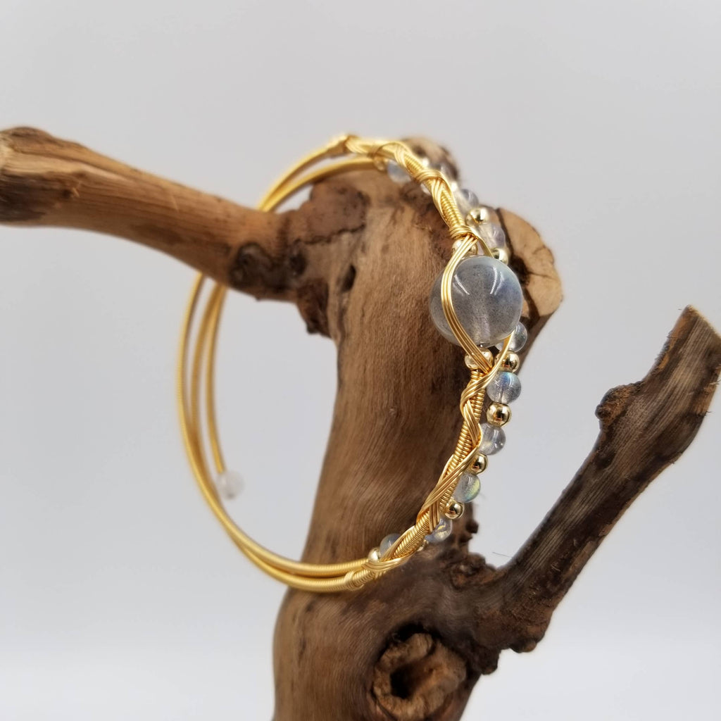 Bracelet en labradorite naturelle enveloppé à la main