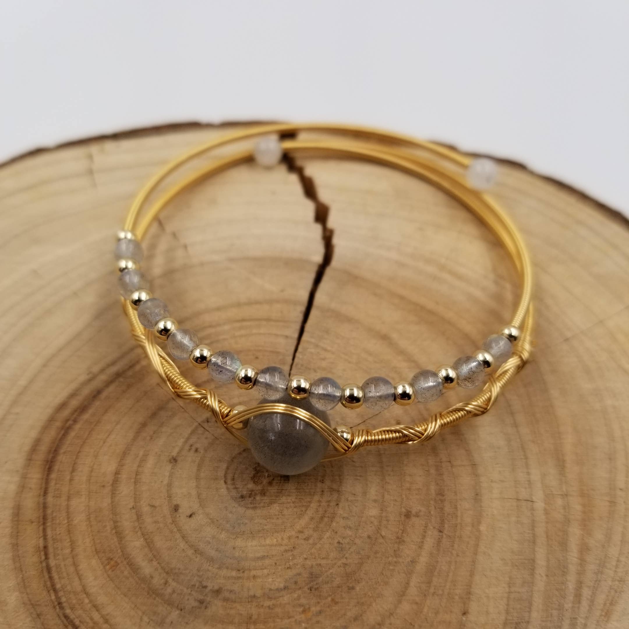 Bracelet en labradorite naturelle enveloppé à la main